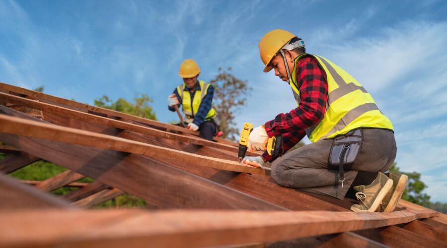 Professional gutter cleaning in Reedsville, OH